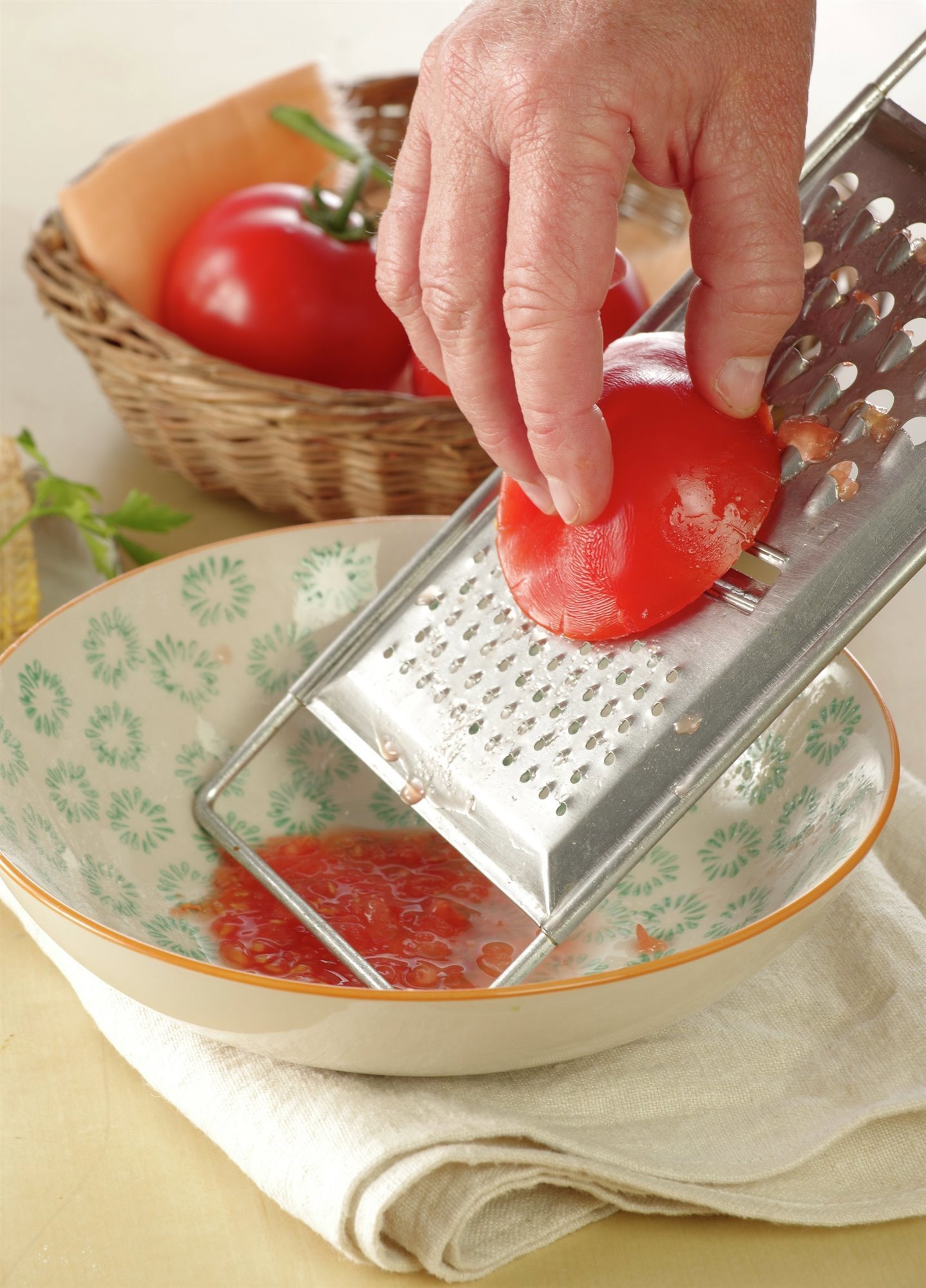 1. Añade tomate ralaldo