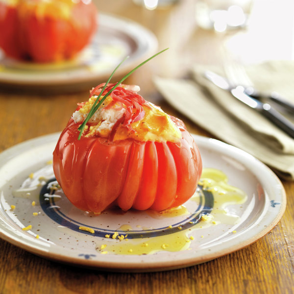 Tomates rellenos de salmorejo