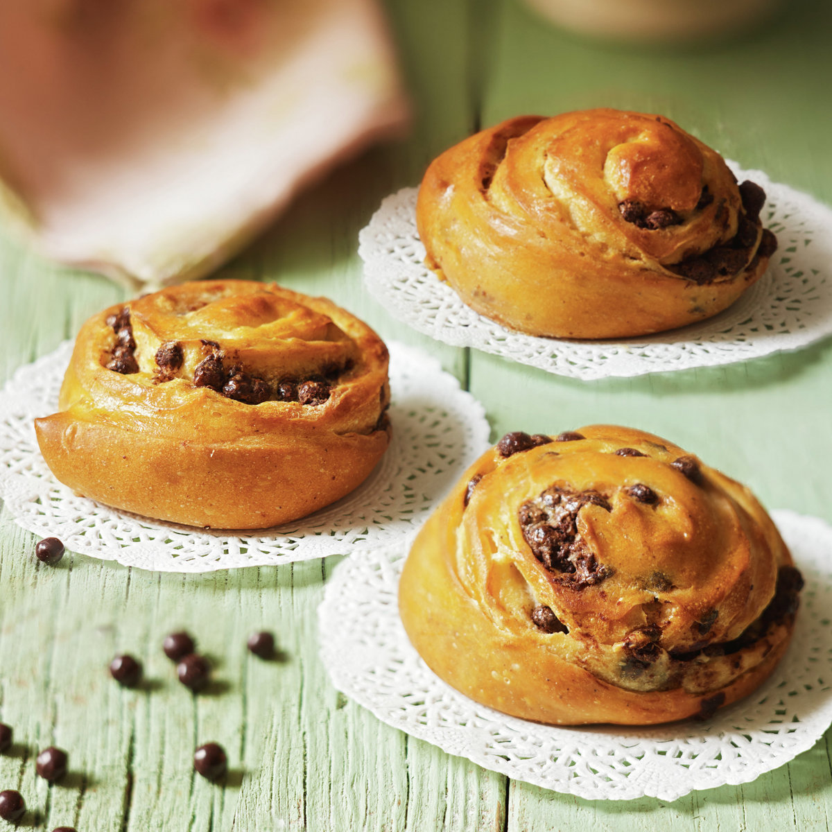 Pastelitos con perlas de chocolate