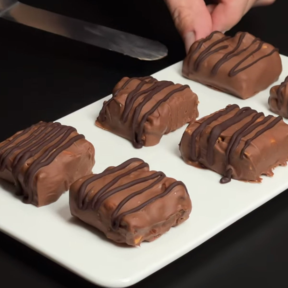 Bocaditos de cacahuete caramelo y chocolate