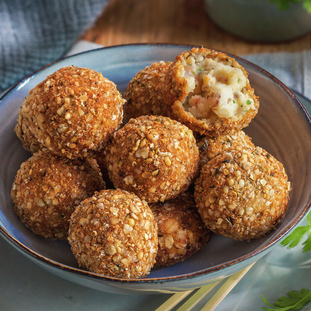 Croquetas de rape y langostinos