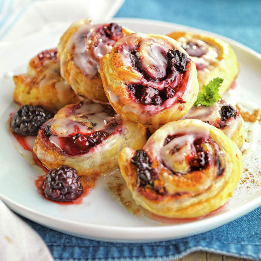 caracolas-de-canela-con-moras-y-limon_00000000_240122111135_900x900