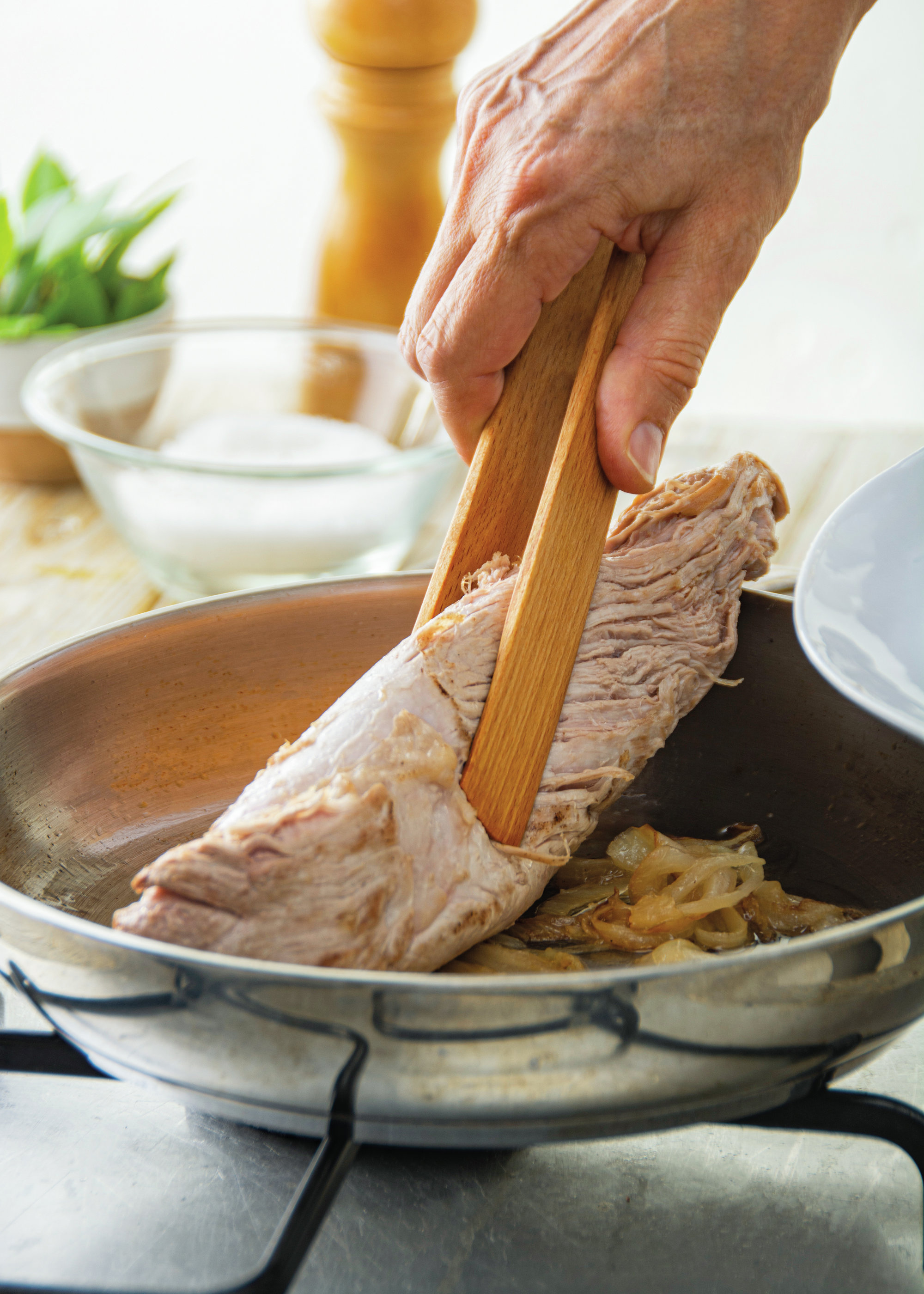 2. Sella la carne