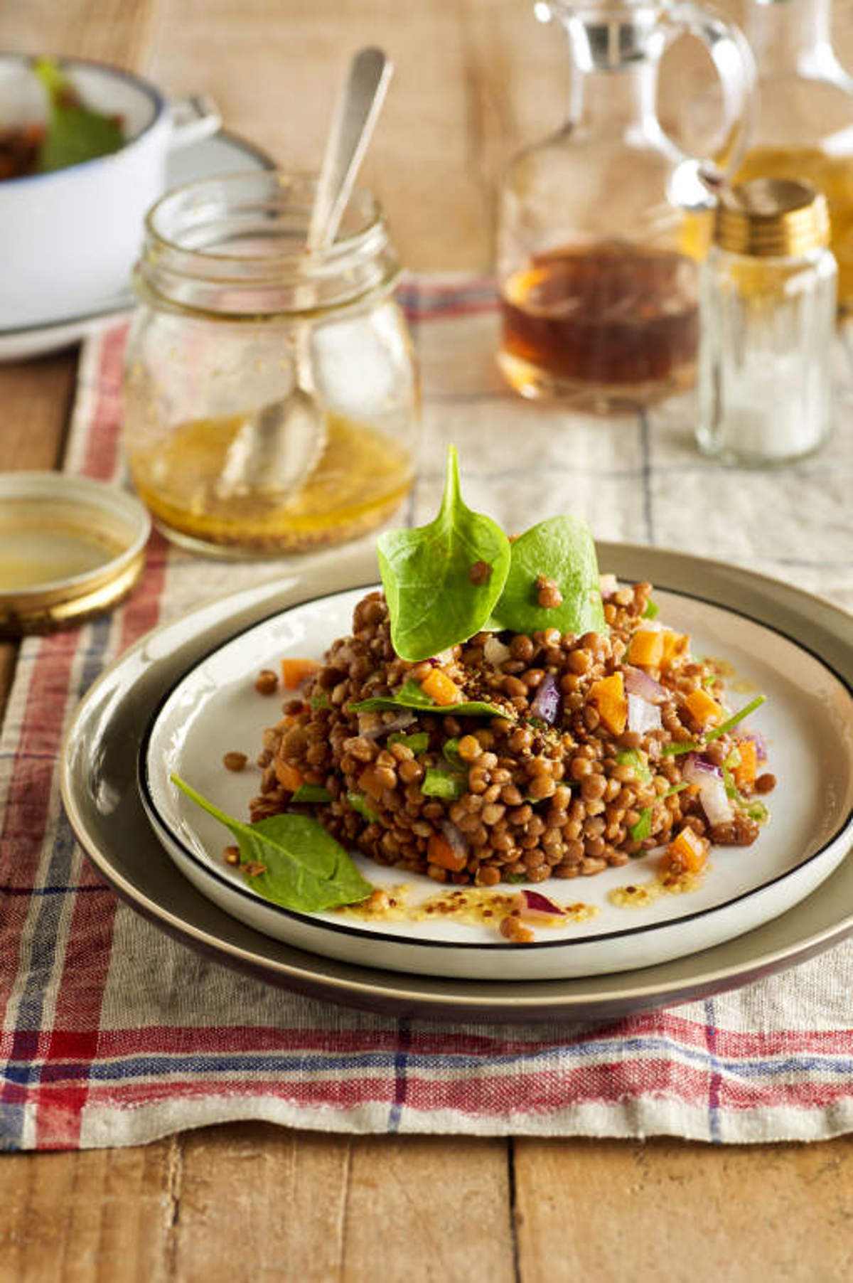 Ensalada de lentejas con brotes tiernos