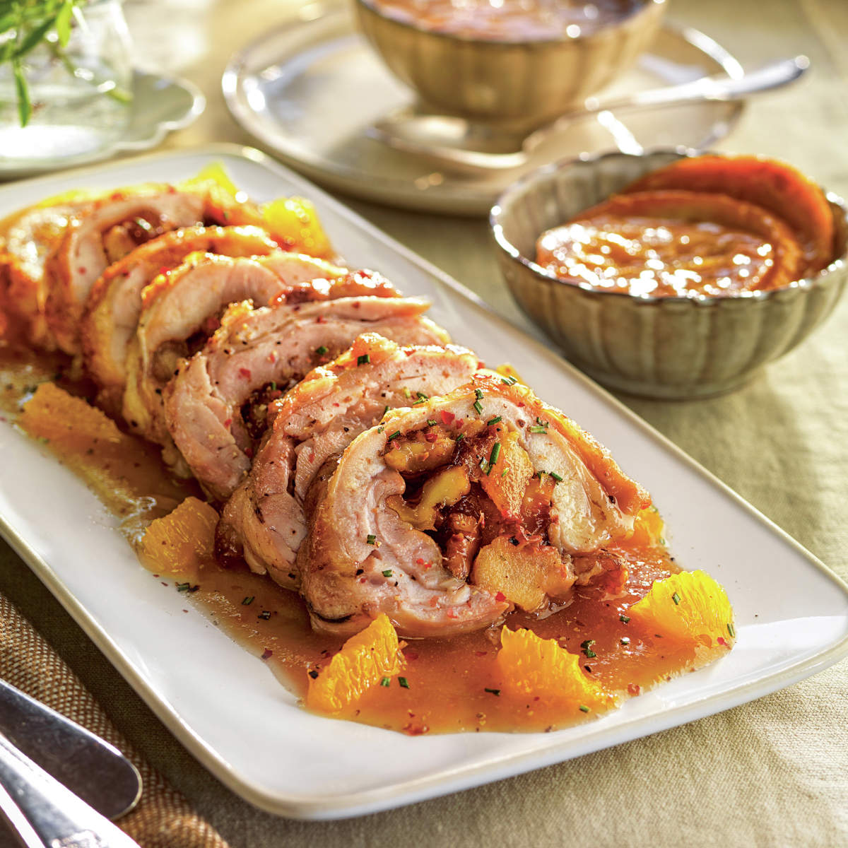 Pollo relleno de frutos secos