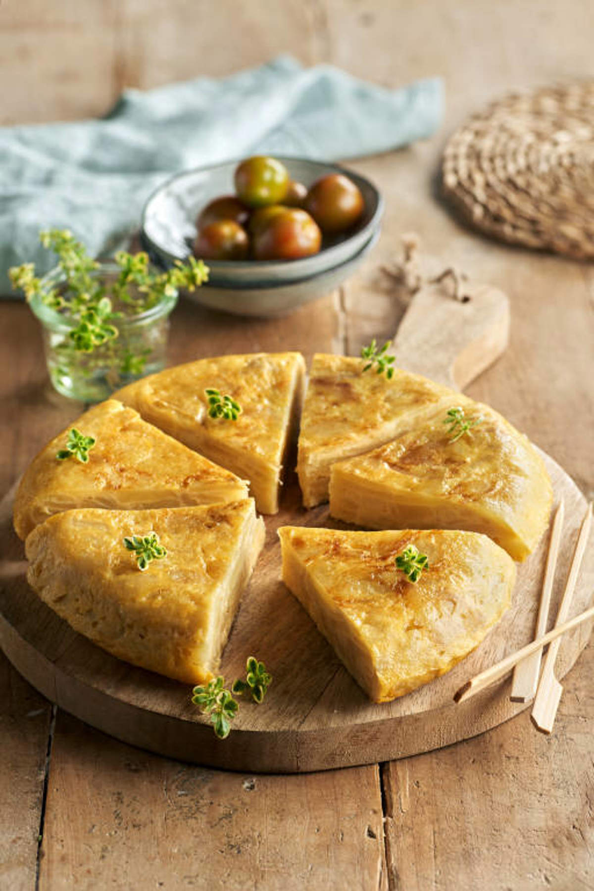 Tortilla de patata con cebolleta y ajetes