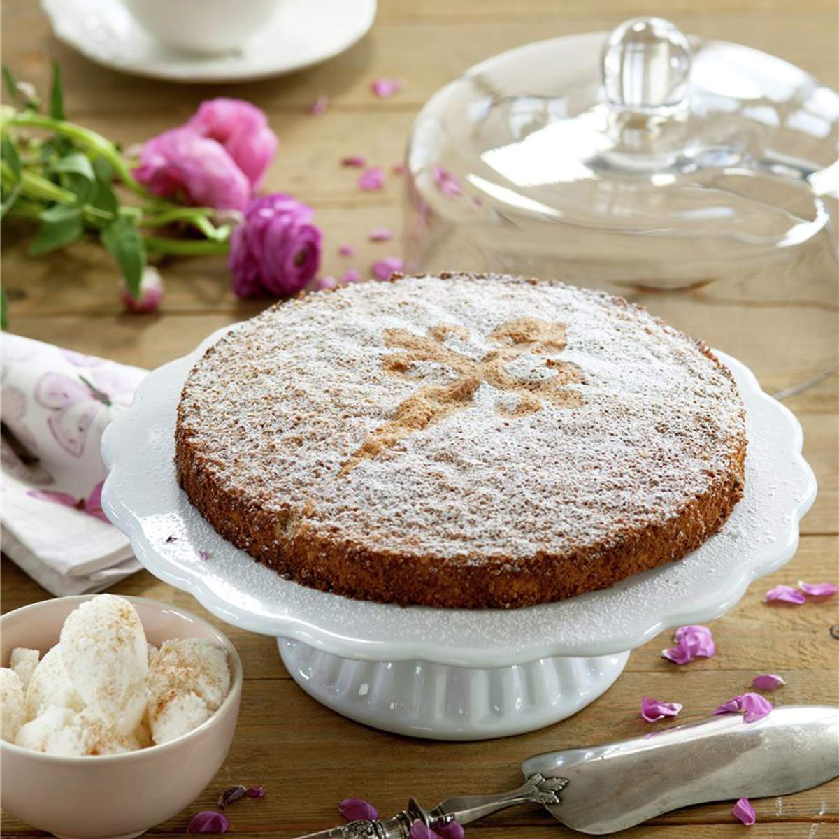 Tarta de Santiago con helado