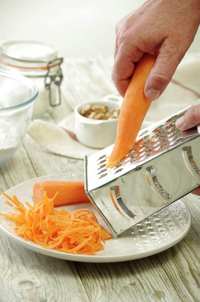 3. Ralla la zanahoria y la remolacha