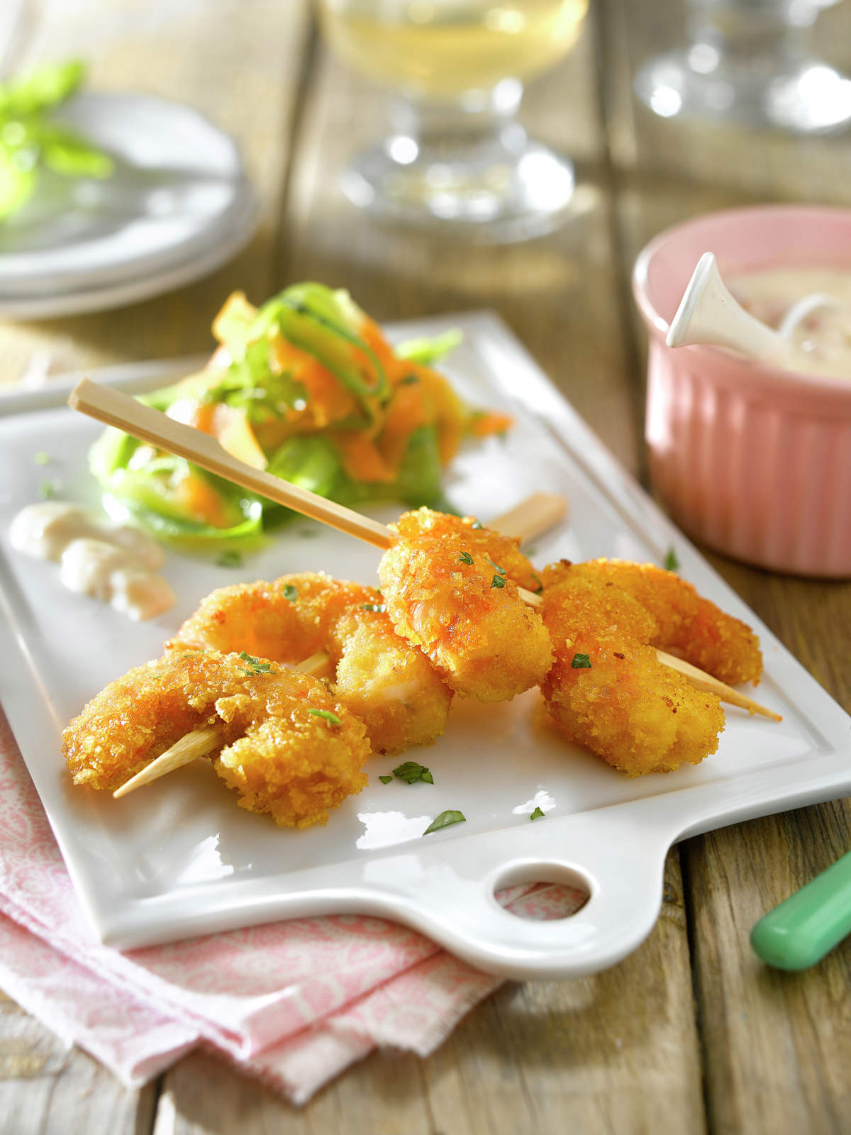 LANGOSTINOS REBOZADOS CON VERDURAS. 