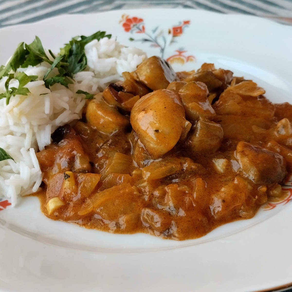 Tikka masala de champiñones con arroz basmati