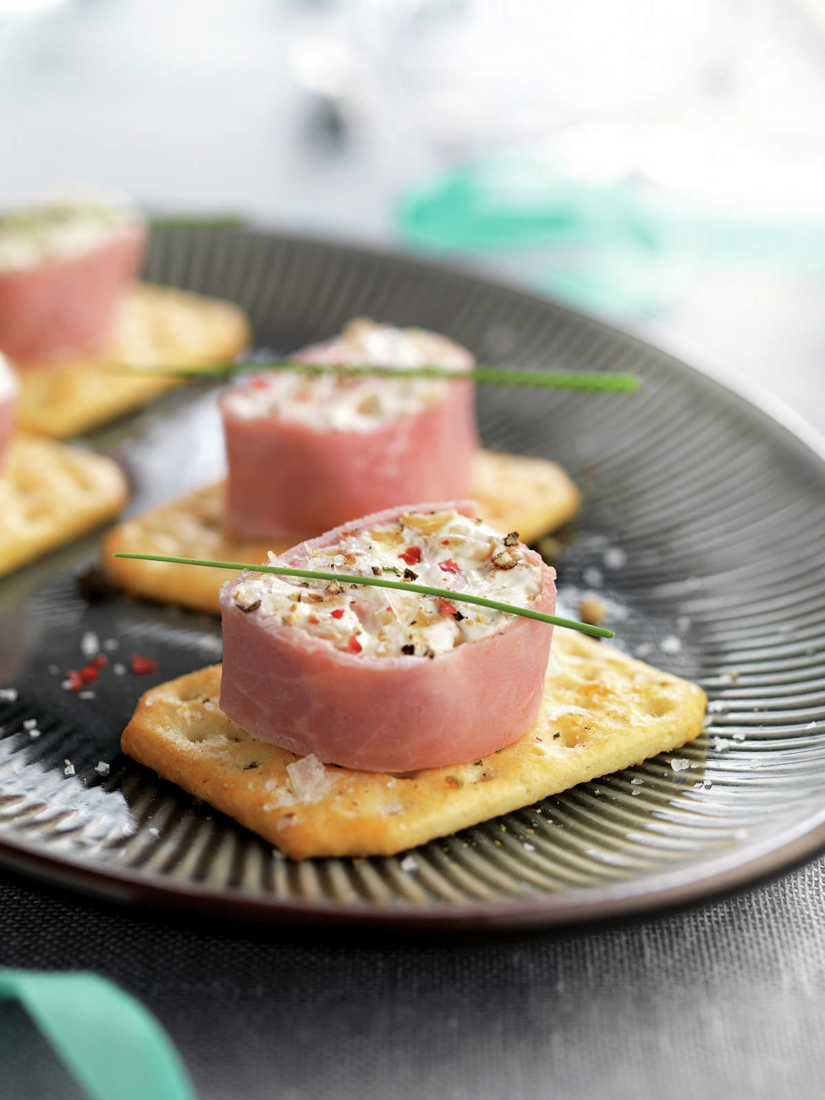 rollitos_de_jamon_con_queso_y_nueces