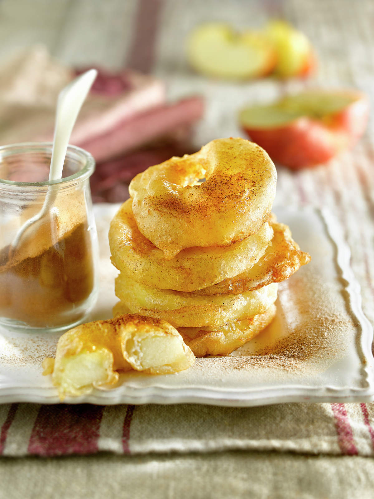 BUÑUELOS DE MANZANA.