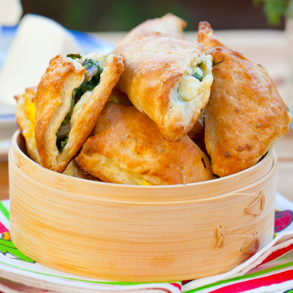 Panadons rellenos de espinacas, receta de la abuela leridana fácil y exquisita