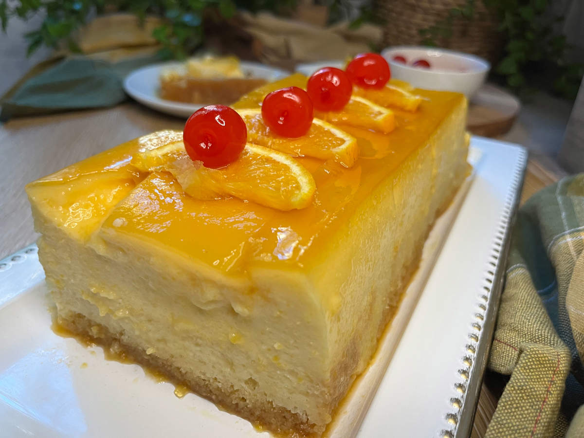 Tarta de melocotón en almíbar