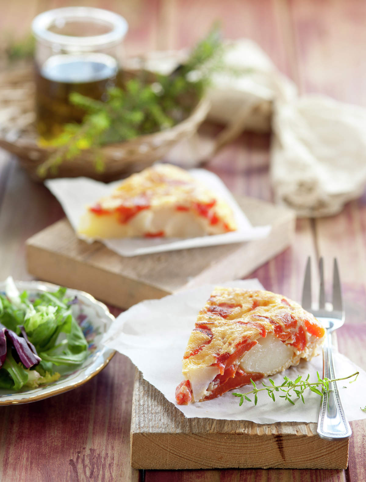 Tortilla de patata con pimientos del piquillo
