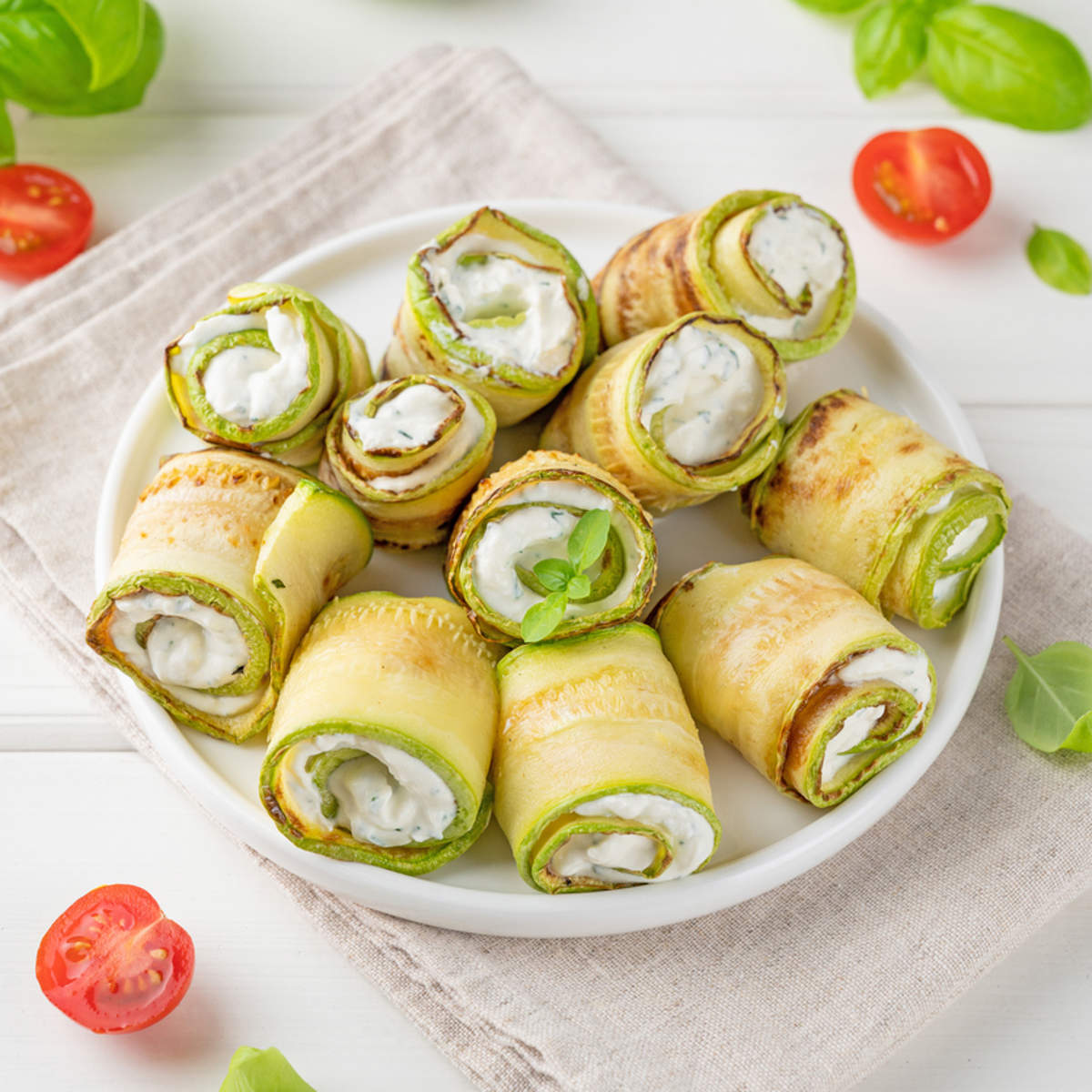 Calabacín relleno en el microondas con queso crema y puerro