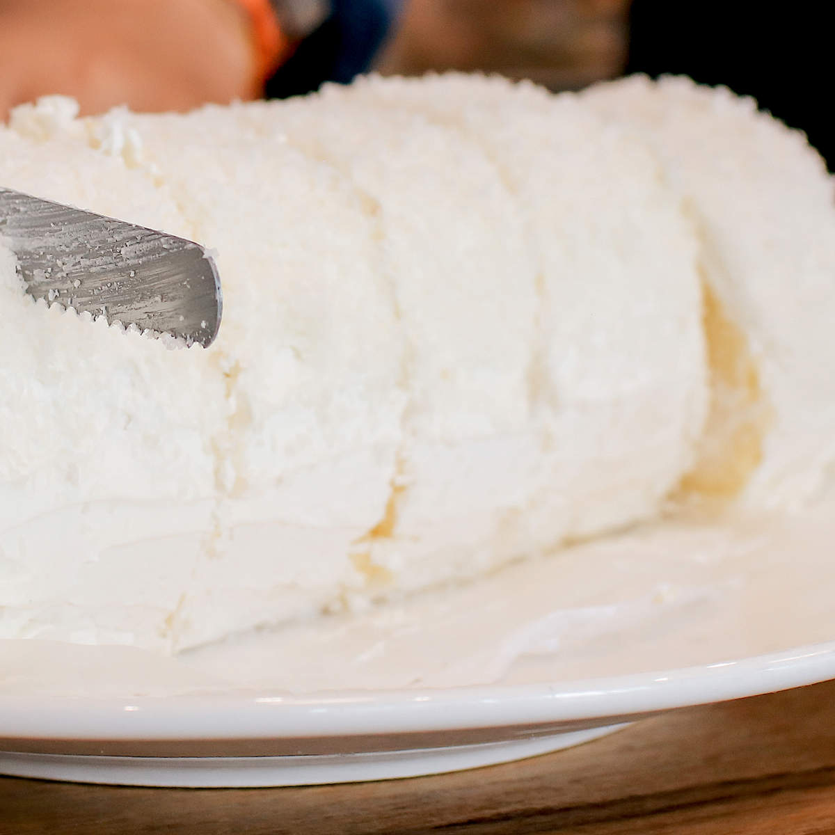 Tarta fría de coco y galletas