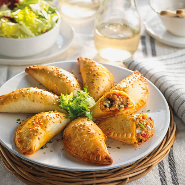 Empanadillas de pisto, caballa y huevo duro, al horno ¡más ligeras!