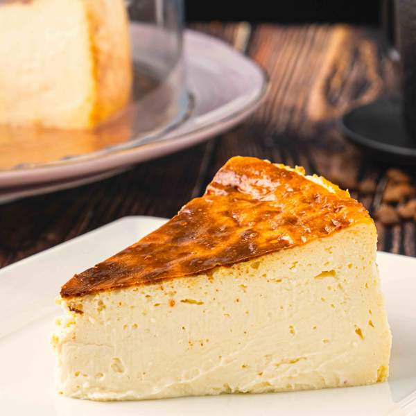 Tarta de queso Ostkaka, el postre fácil (receta de la abuela sueca) que nació en el mismo lugar que Ikea