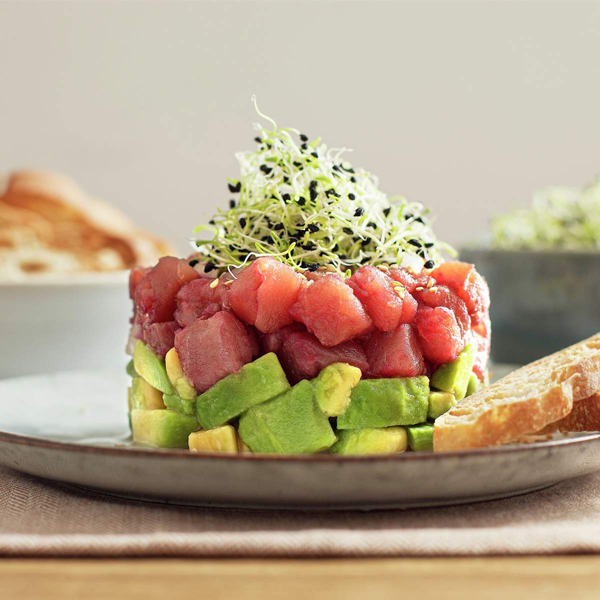 paso_a_paso_para_realizar_tartar_de_atun_y_aguacate_resultado_final