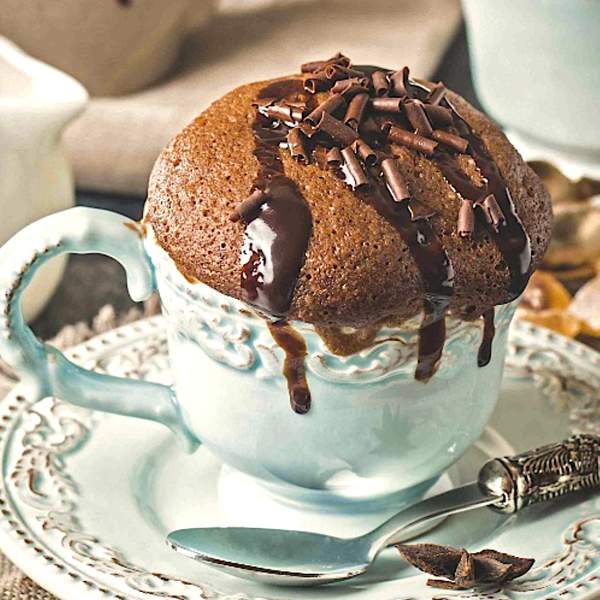 Soufflé de chocolate negro, el postre de aire que se deshace en la boca (y los trucos para que no se deshinche)