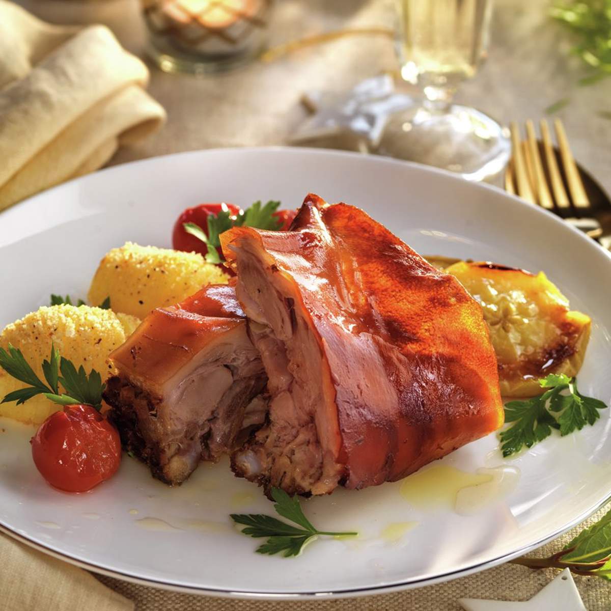 Cochinillo con patatas Hasselback