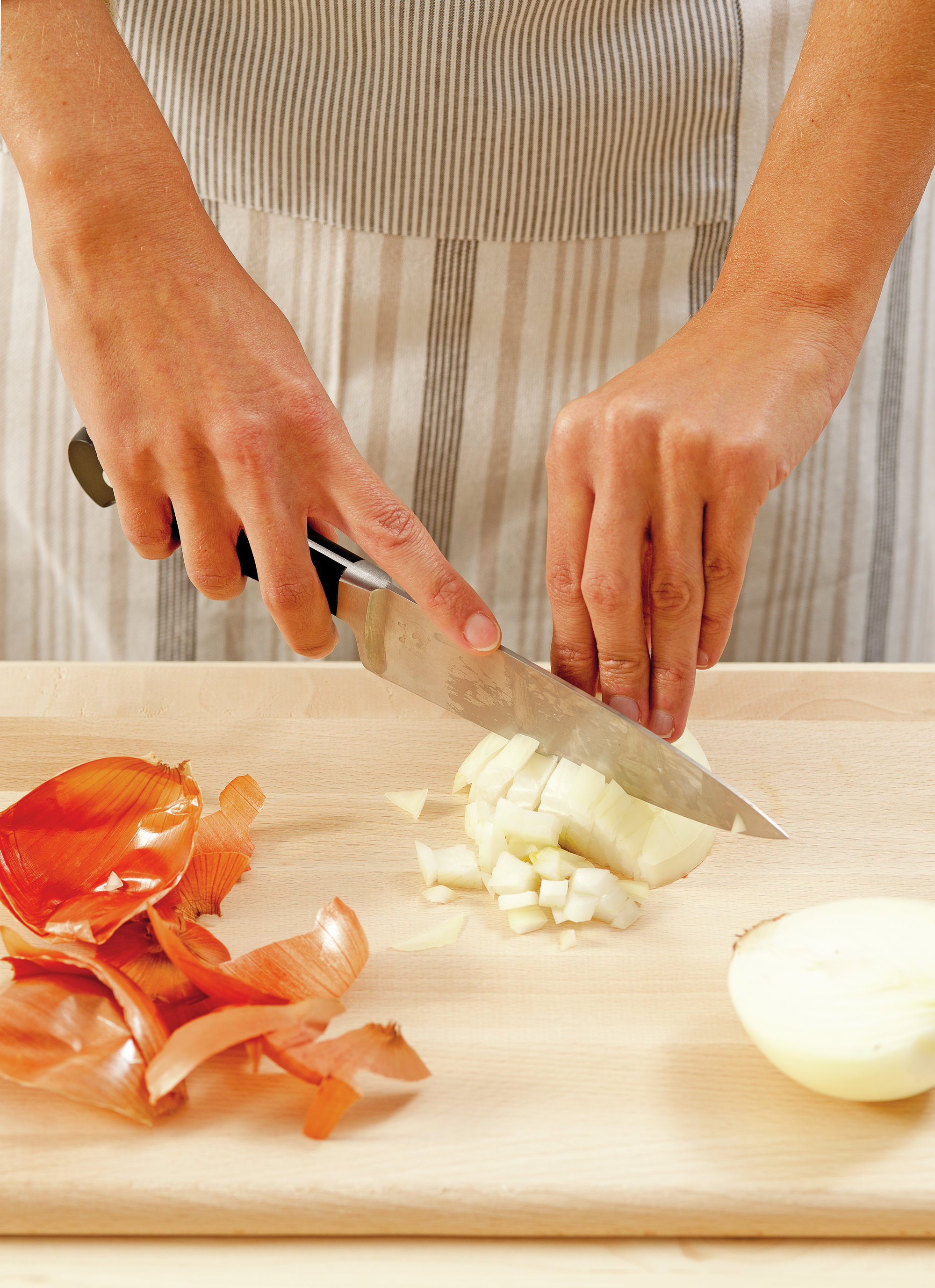 2. Pela las verduras