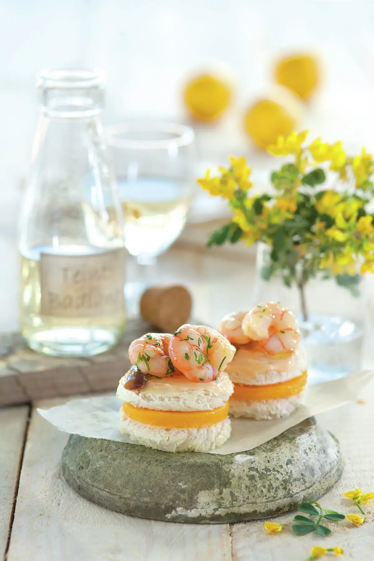 RELLENOS DE MANGO CON GAMBA.