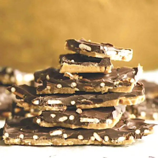 Crackers al caramelo y chocolate: pequeños placeres dulces para compartir