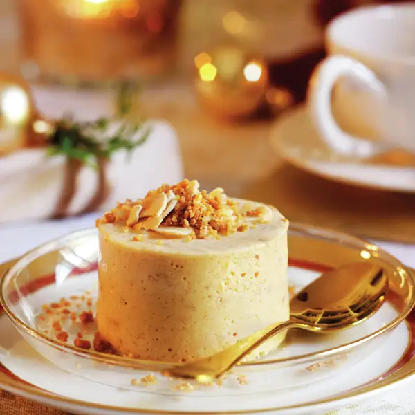 Semifrío de turrón de Jijona, un postre navideño para hacer con antelación