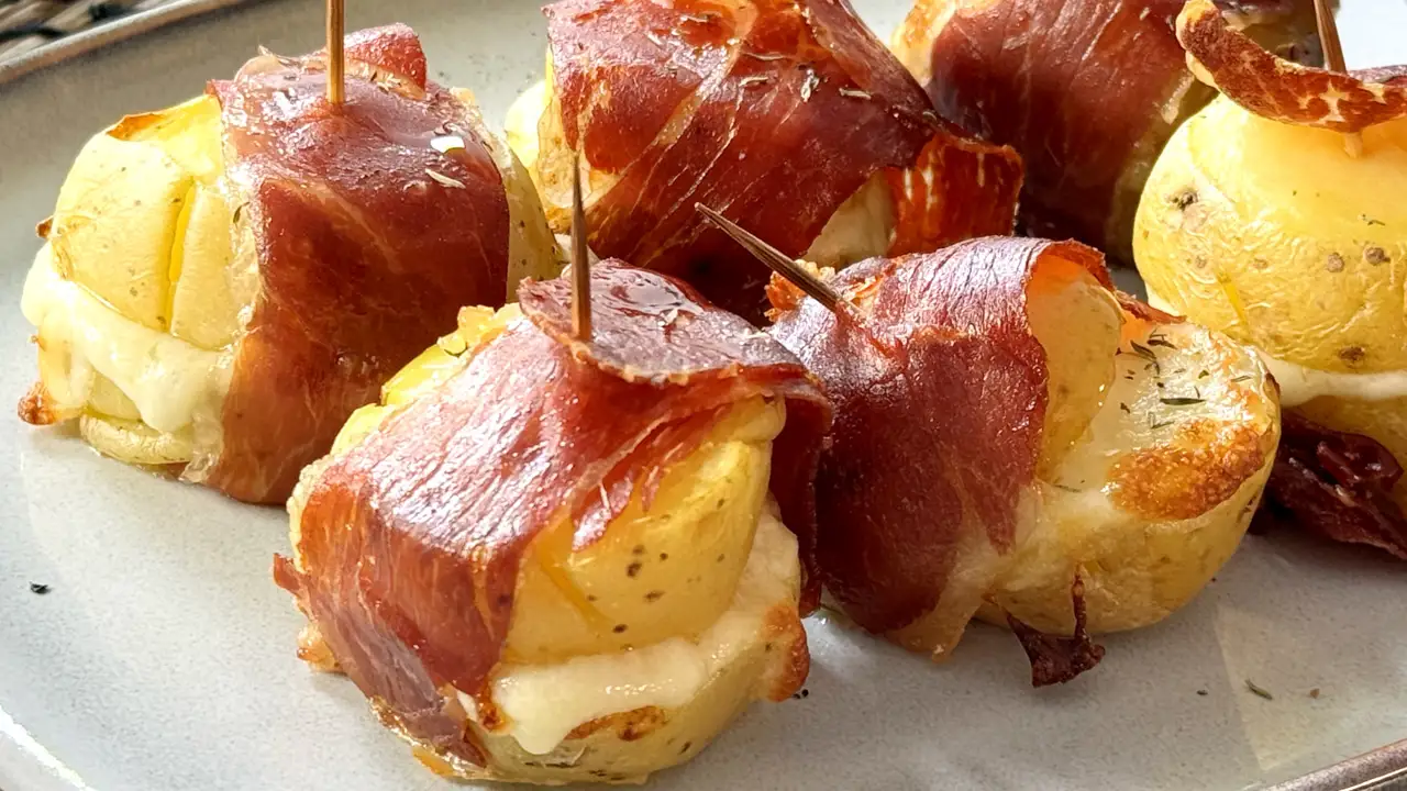 Bocaditos de patata (al microondas) con queso y jamón crujiente