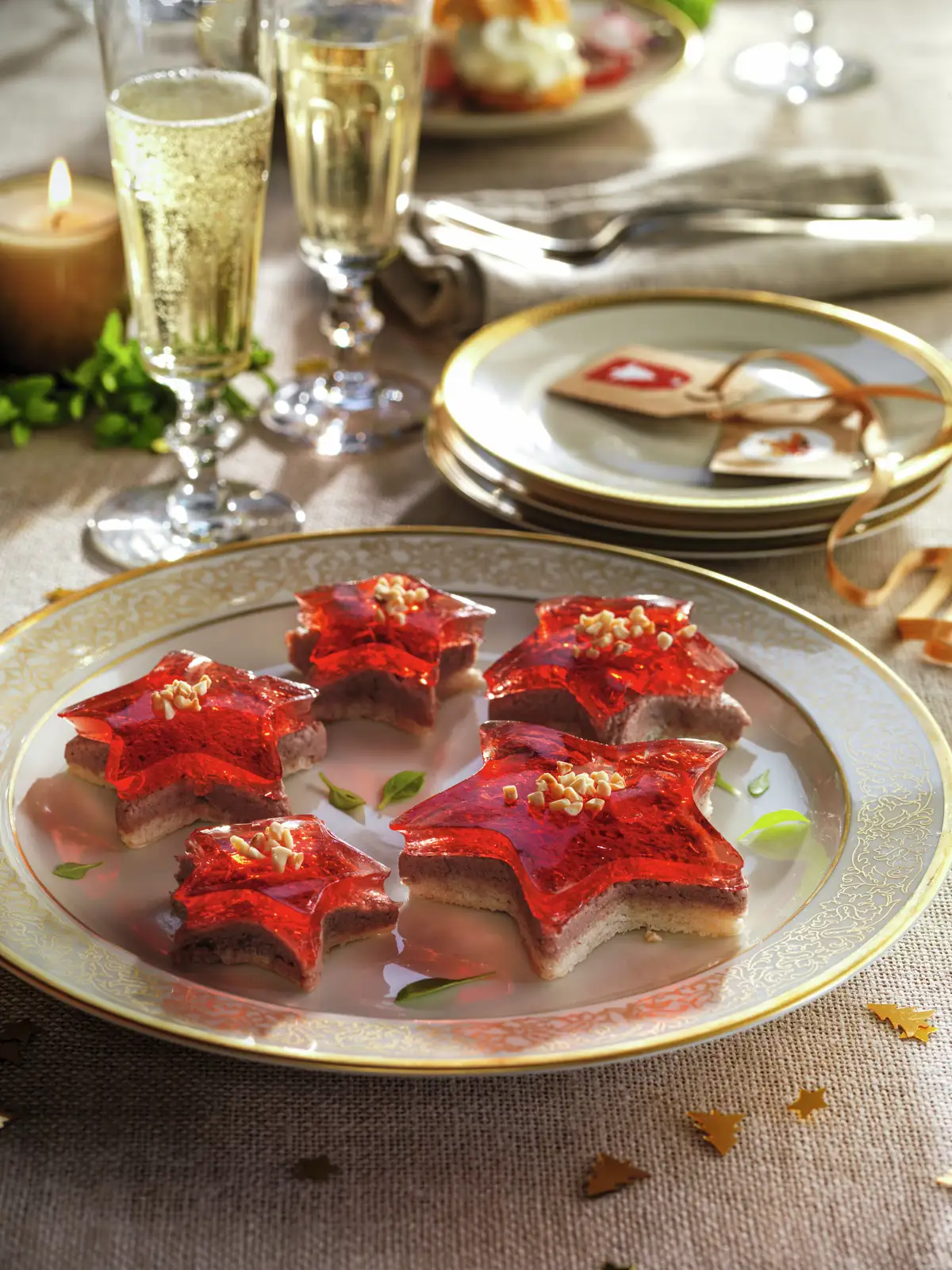 estrellitas_con_mousse_de_foie_y_frambuesa