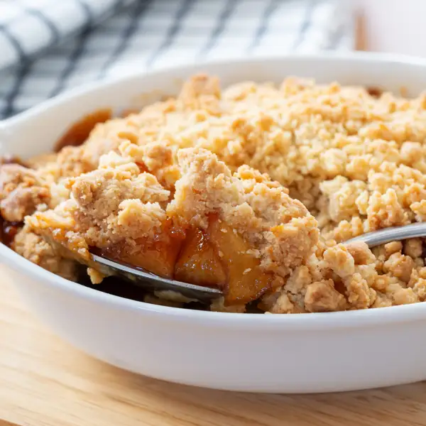 Crumble de manzana o apple crumble, el postre tradicional de la abuela inglesa