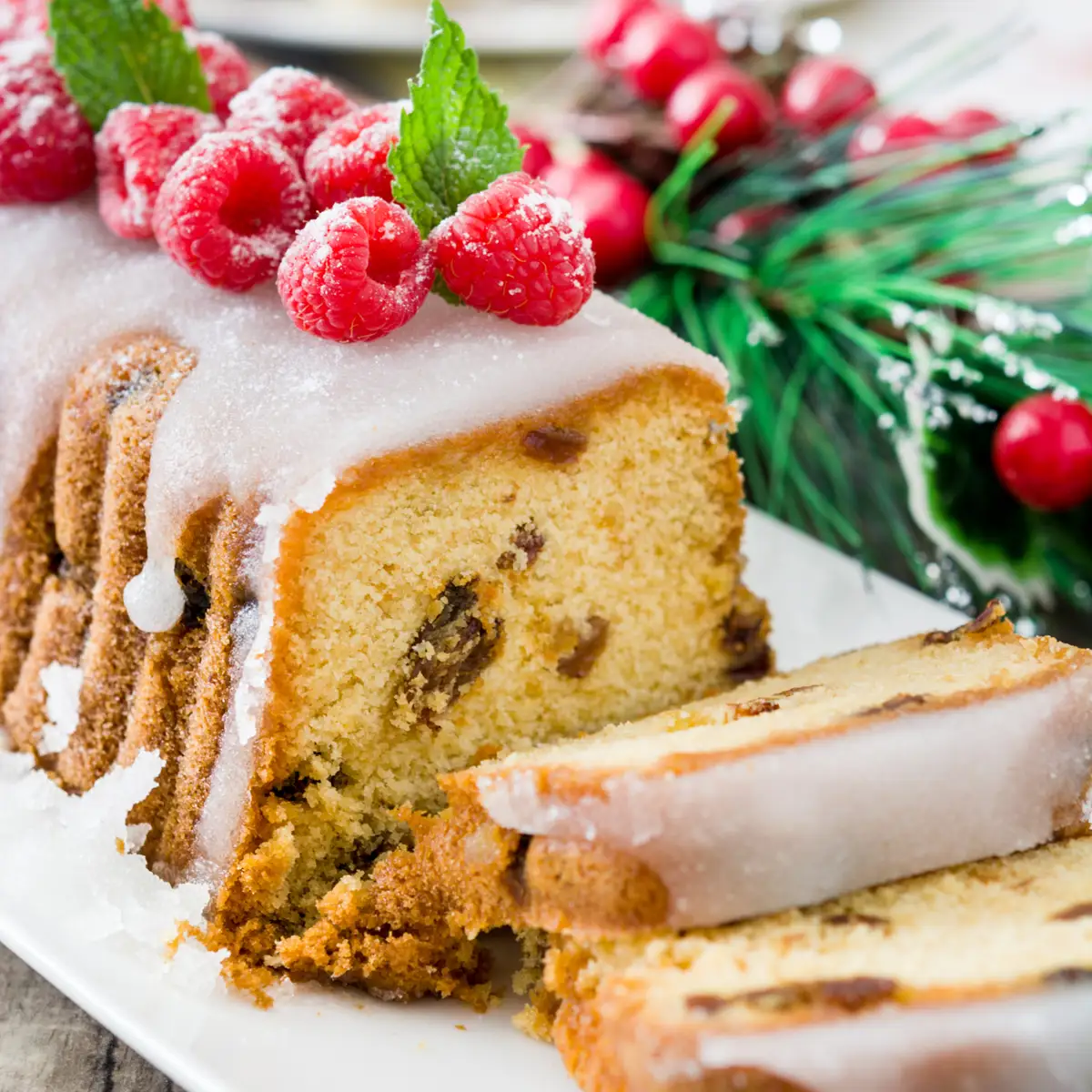 plumcake de navidad iStock 544475660