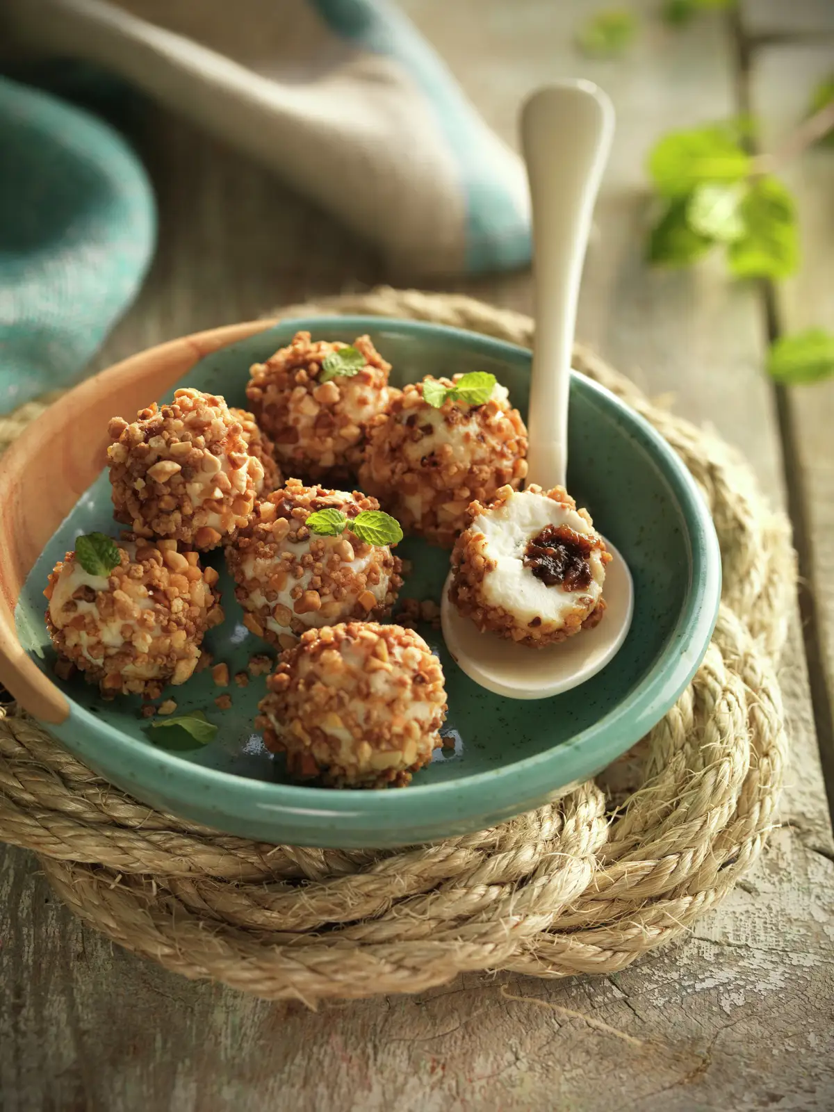 PASO A PASO PARA REALIZAR TRUFAS DE QUESO Y TAPENADE: RESULTADO FINAL.