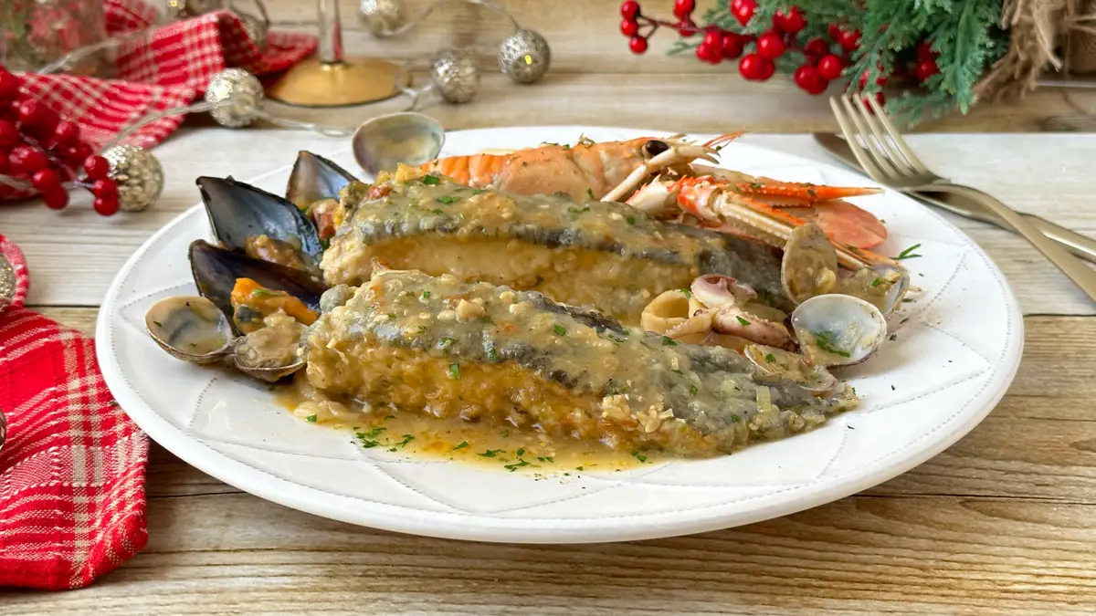 Zarzuela de rodaballo, gambas, cigalas y almejas