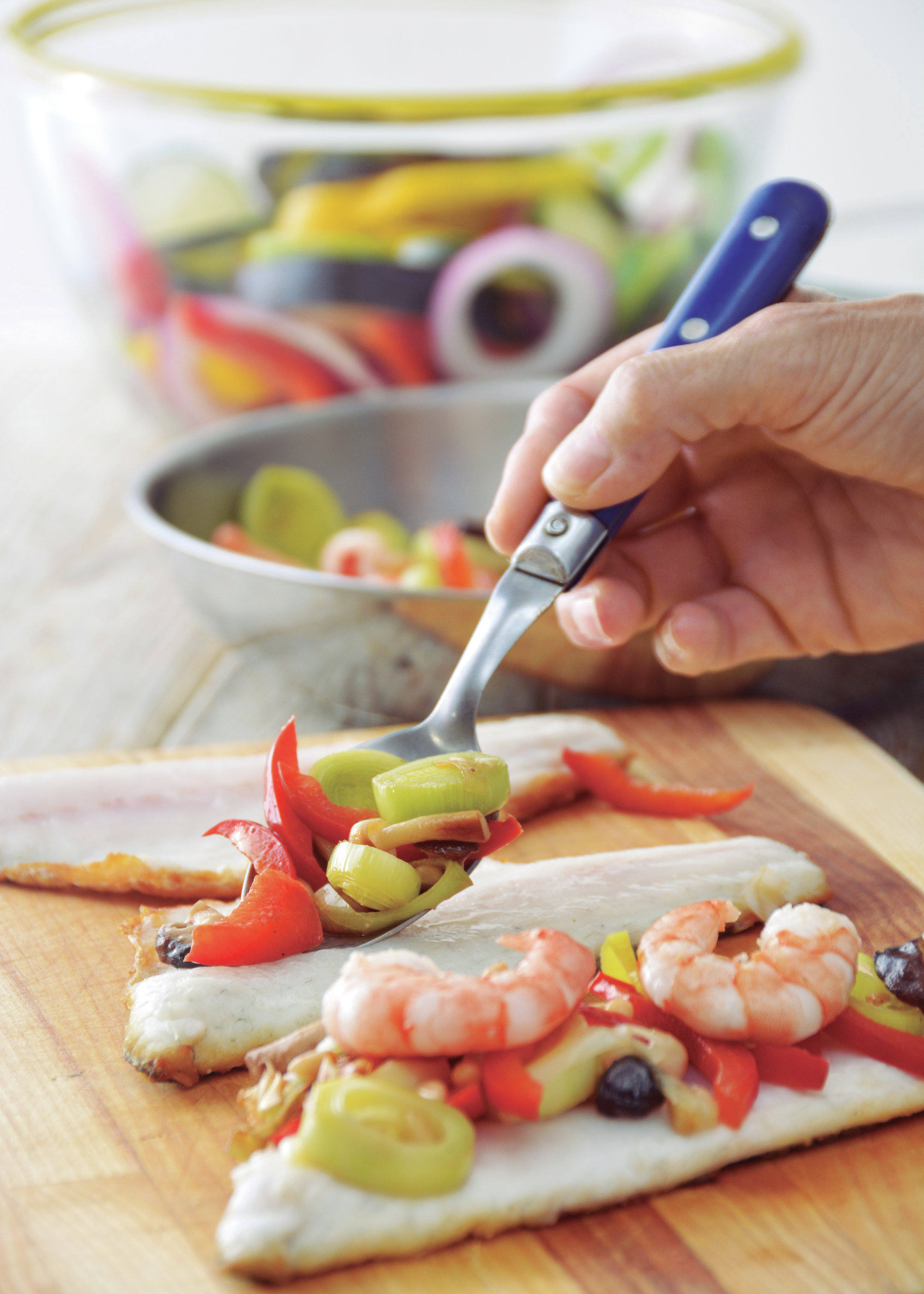 4. Repártelo sobre el pescado 