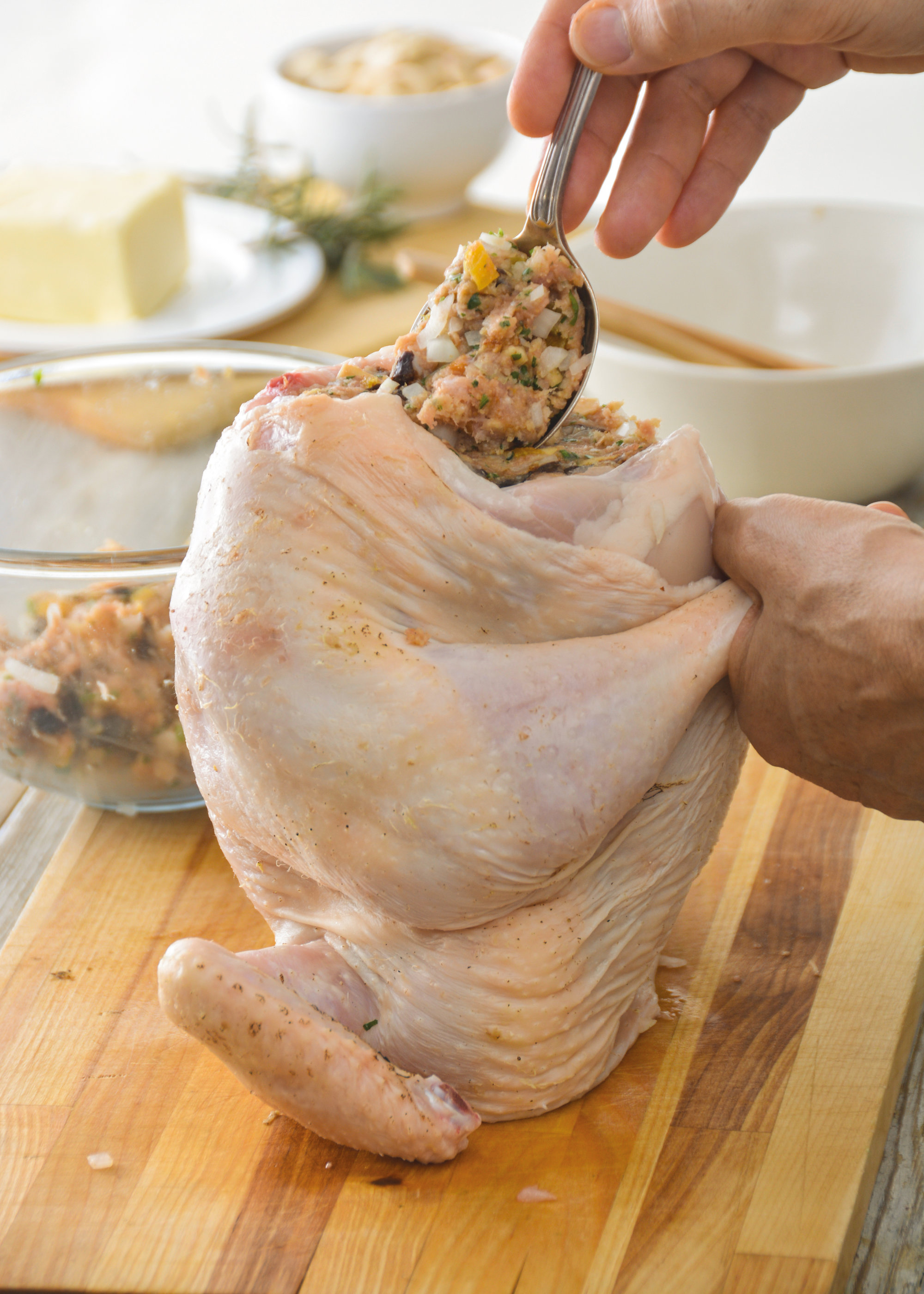 Pollo relleno superjugoso y fácil para triunfar en Navidad, con salsa ...