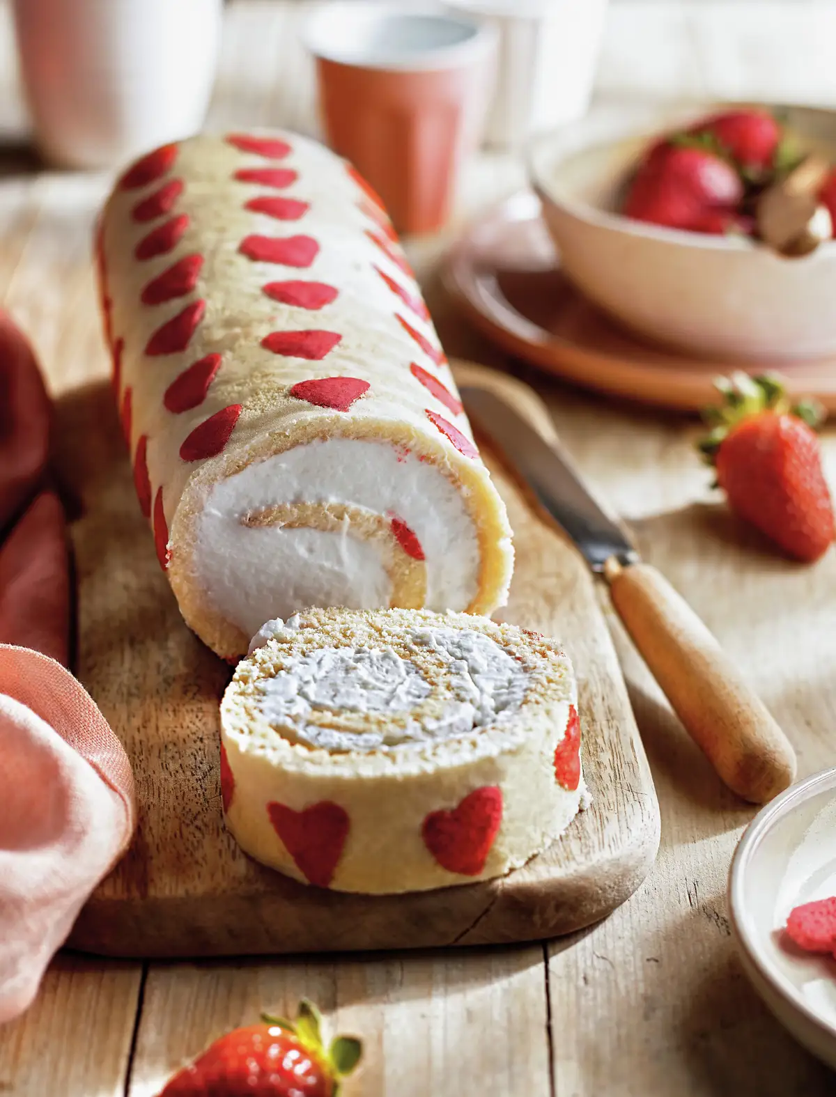 paso_a_paso_para_realizar_brazo_de_gitano_de_nata_con_corazones_red_velvet_resultado_final