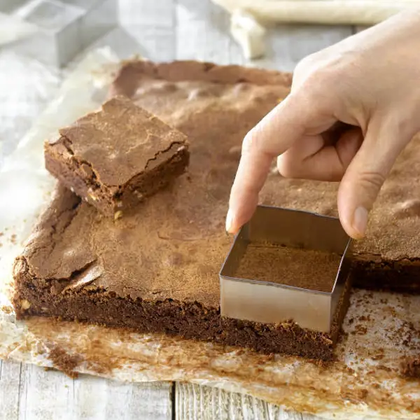 Cortar brownie con molde