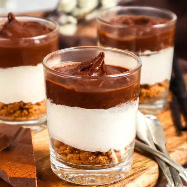 Postre fácil: vasitos de galletas Lotus, crema de mascarpone y crema de chocolate, una receta de 10 ¡en 5 minutos!