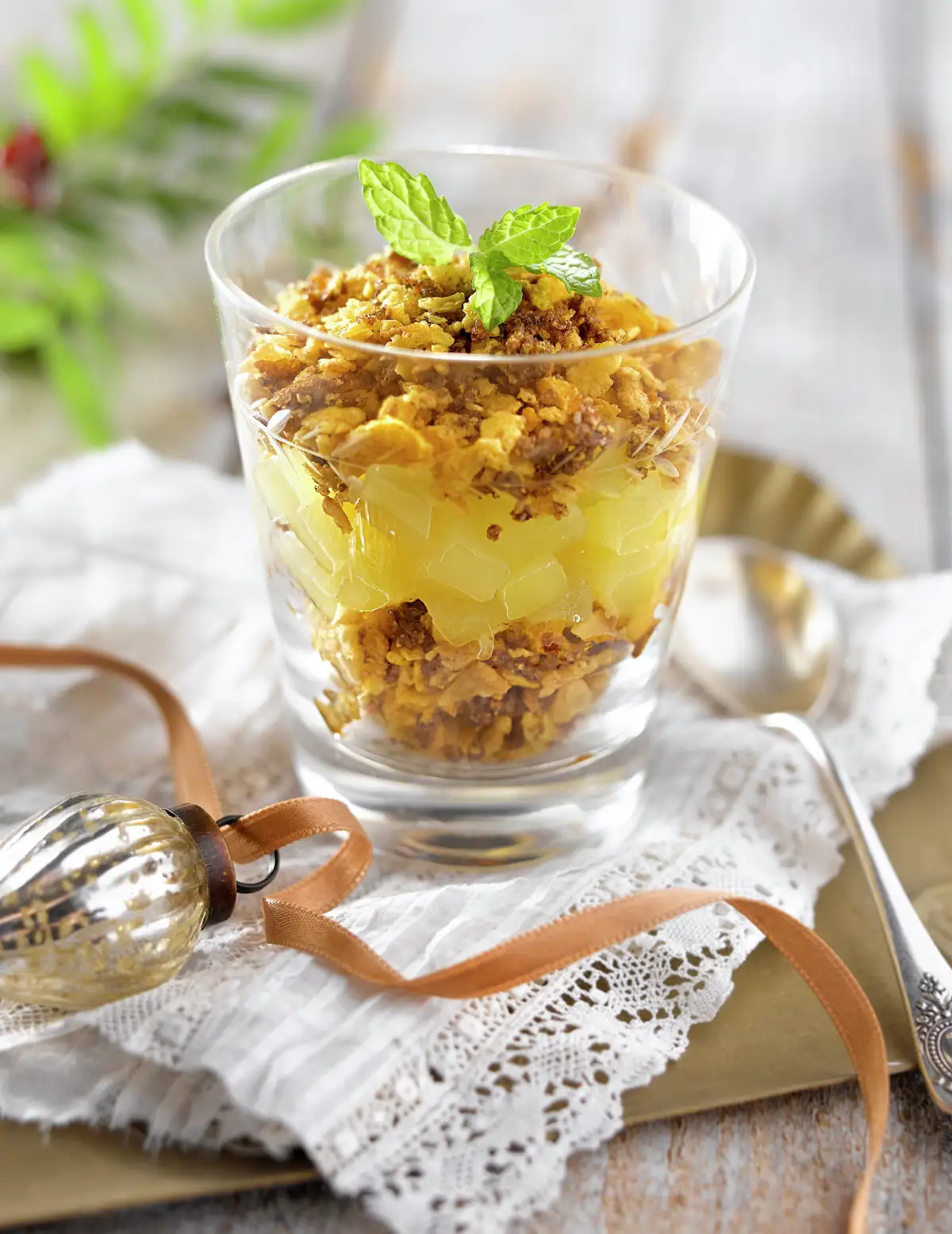 POSTRE CRUJIENTE DE MANZANA A LA CANELA.