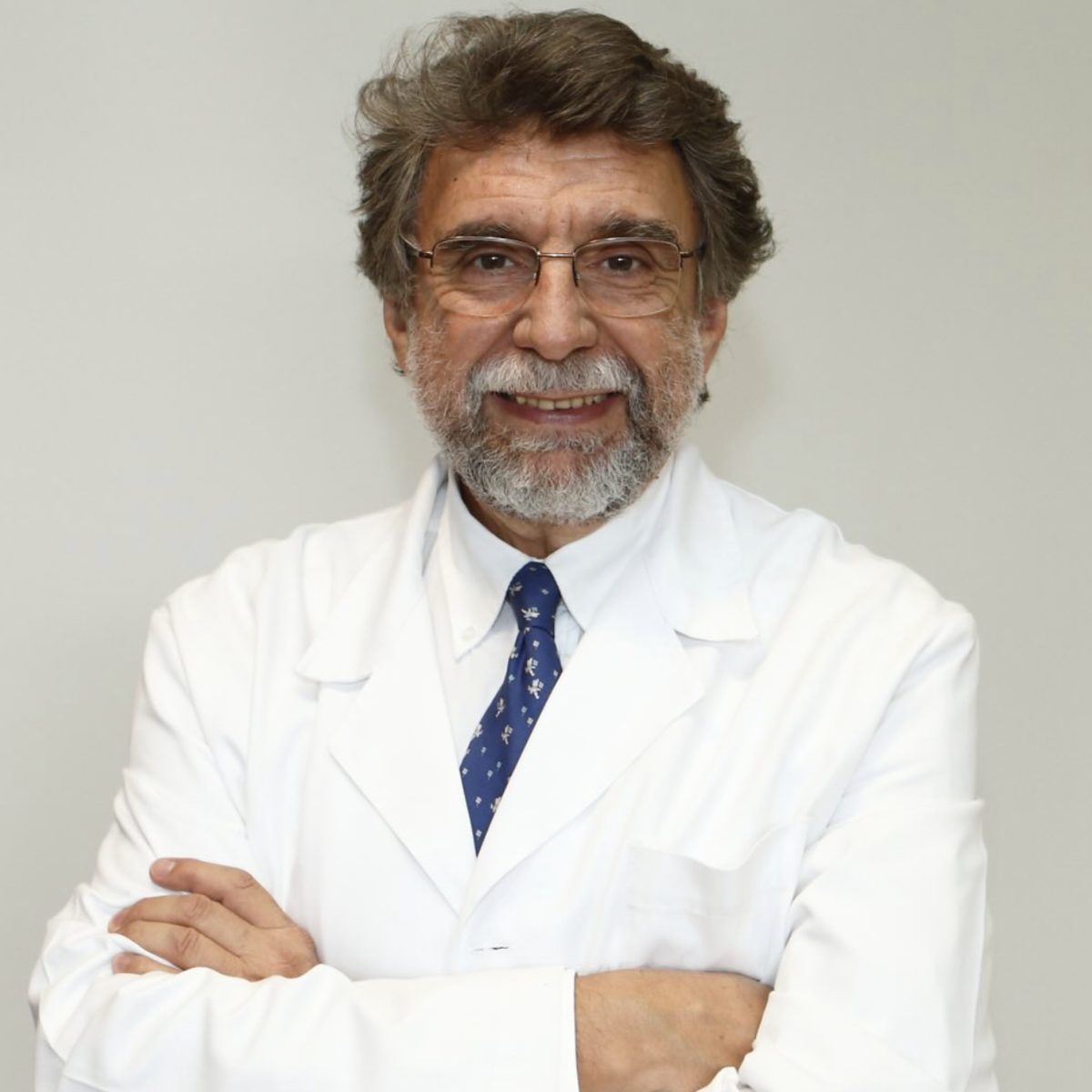 Dr. Antonio Escribano