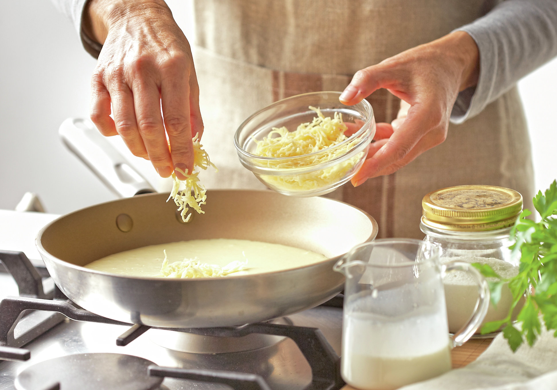 4. Incorpora el queso