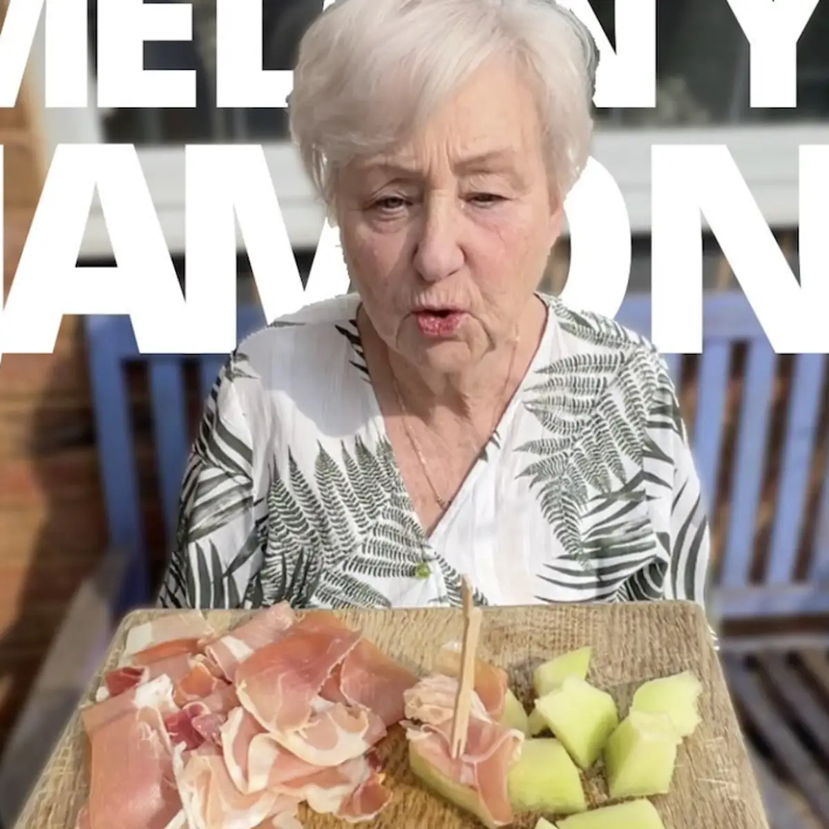 Una abuela inglesa prueba el melón con jamón