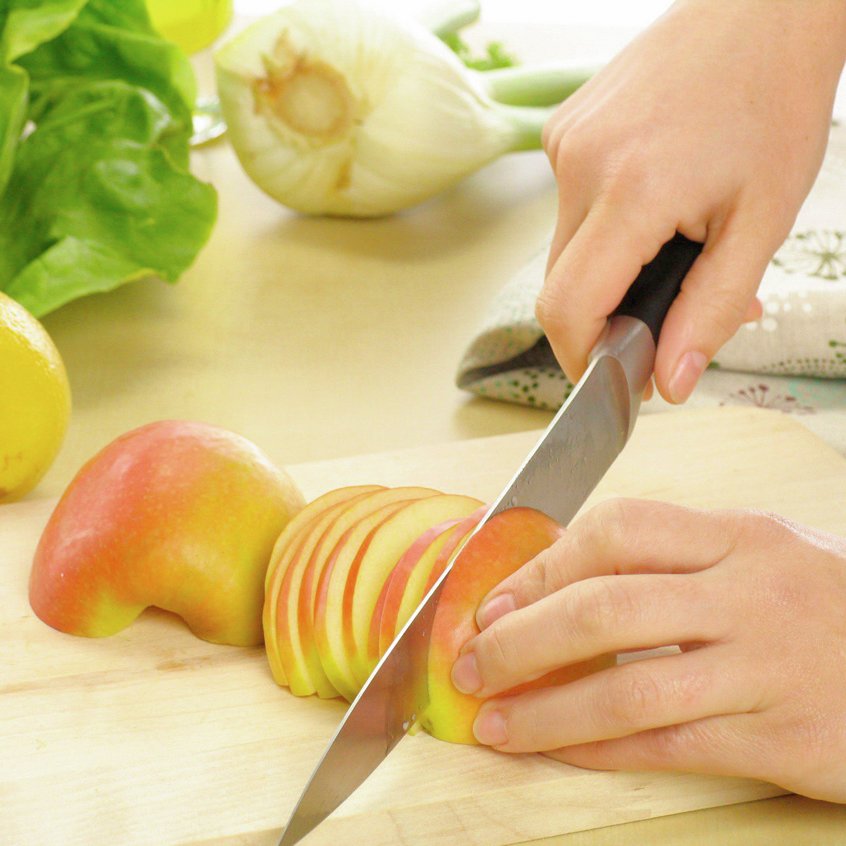 4. Pica la manzana