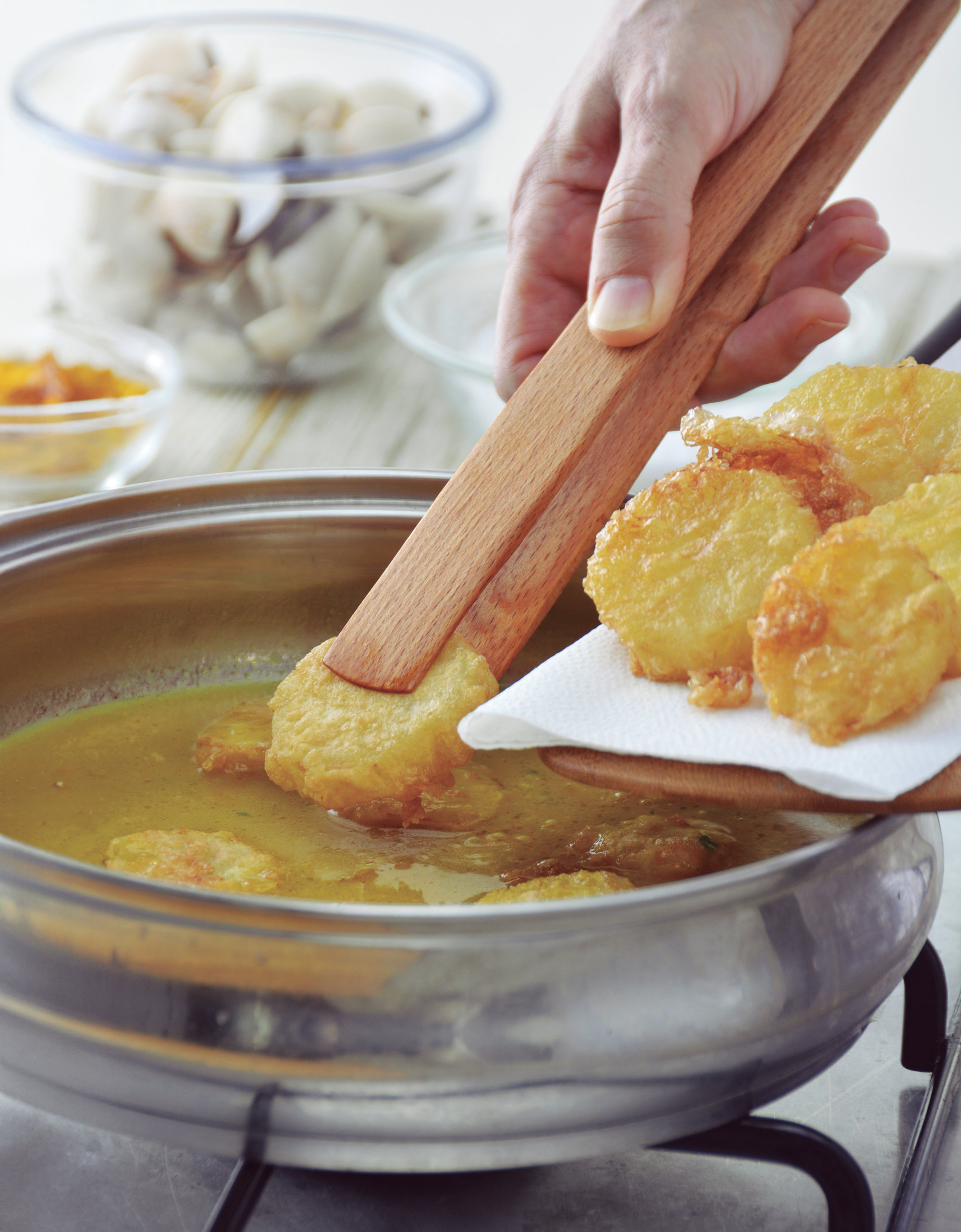 2. Fríe las patatas