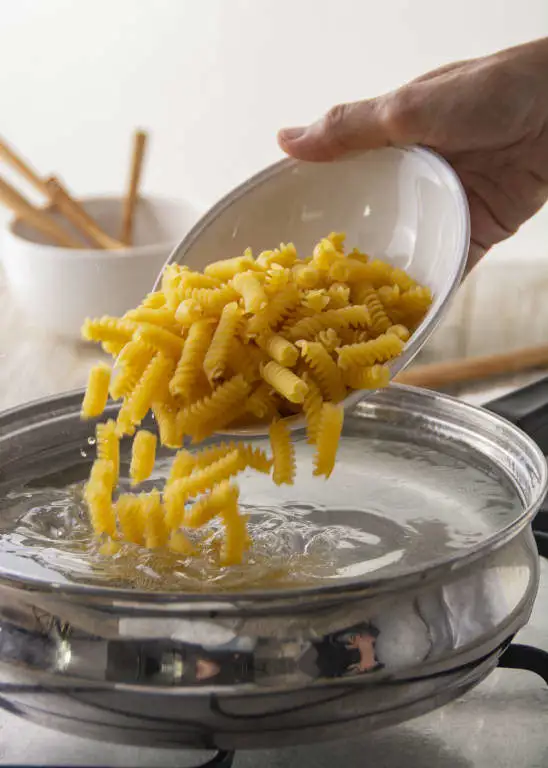 3. Cuece la pasta