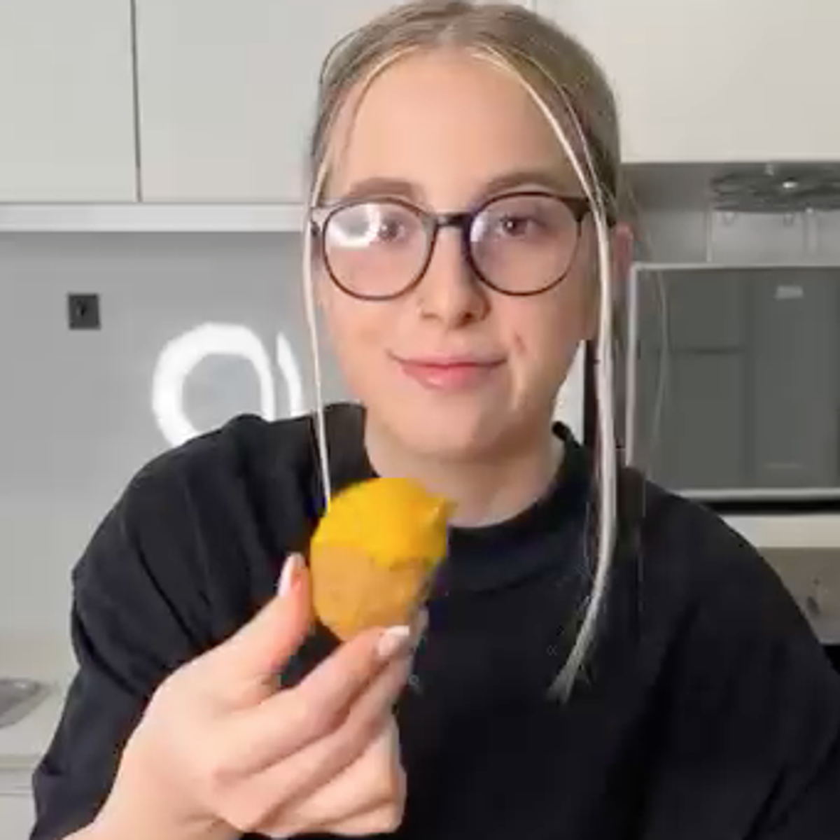 Huevos tontos rellenos Ailu Tokman