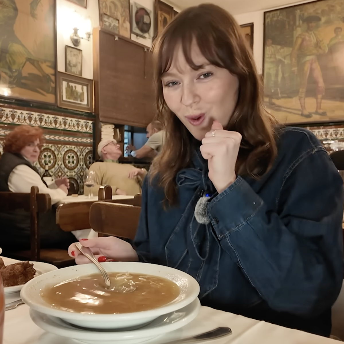 Rachel Anne, estadounidense que alucina con el cocido madrileña
